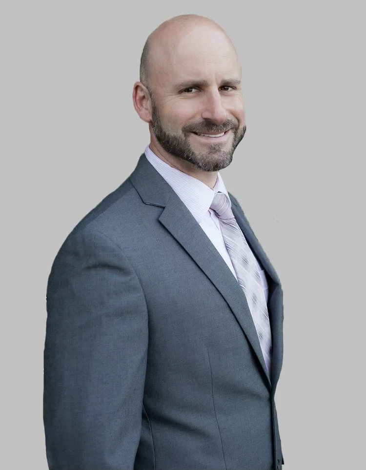 Headshot of Dr. Robert Cohen PsyD